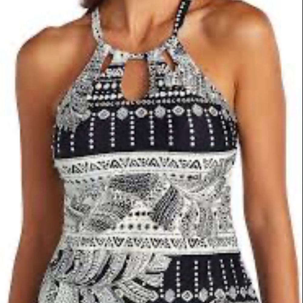 Black and White Patterned Top - Picture 3 of 12